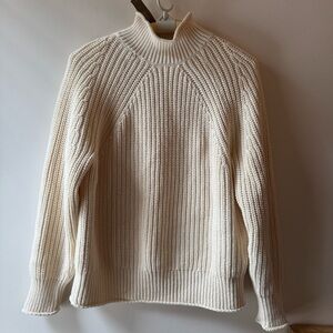 J CREW NWT 100% cotton cream-colored sweater